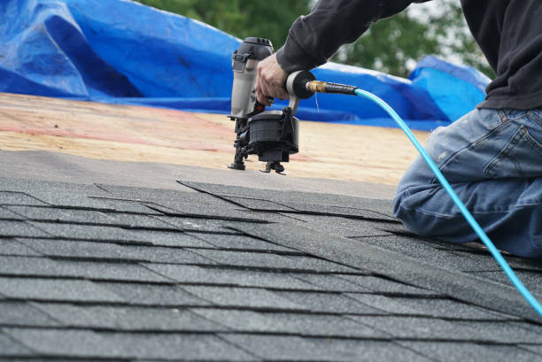 Best Commercial Roofing Services  in Lake Wazeecha, WI